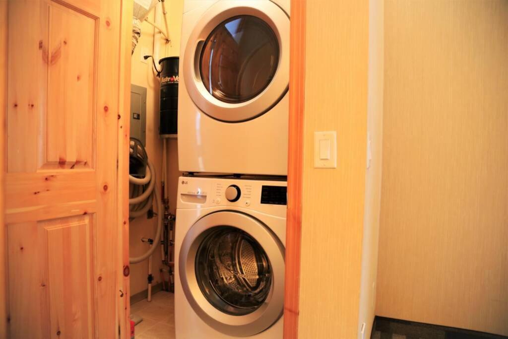 Mountainview -Privatechalet Sleep7- 5Min To Dt Vacation Home كانمور المظهر الخارجي الصورة