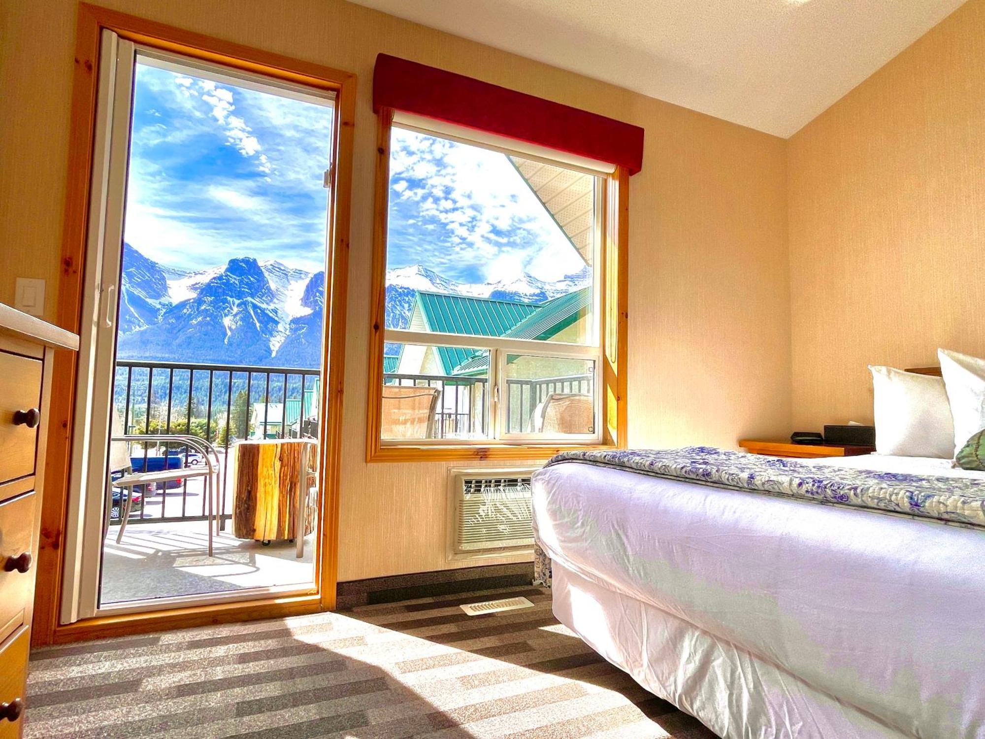 Mountainview -Privatechalet Sleep7- 5Min To Dt Vacation Home كانمور المظهر الخارجي الصورة
